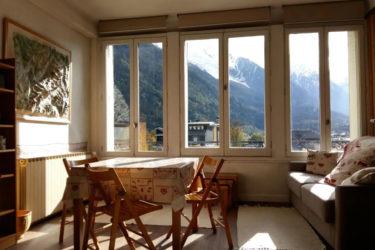 Large Studio In The Center Of Chamonix Apartment